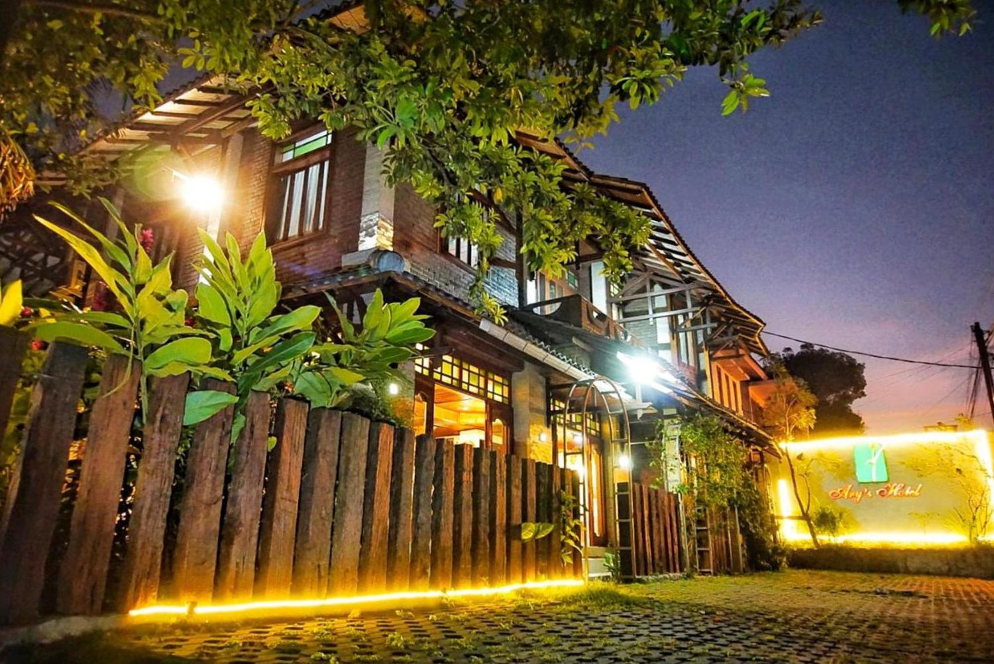 Arys Garden Hotel Yogyakarta Ngoại thất bức ảnh