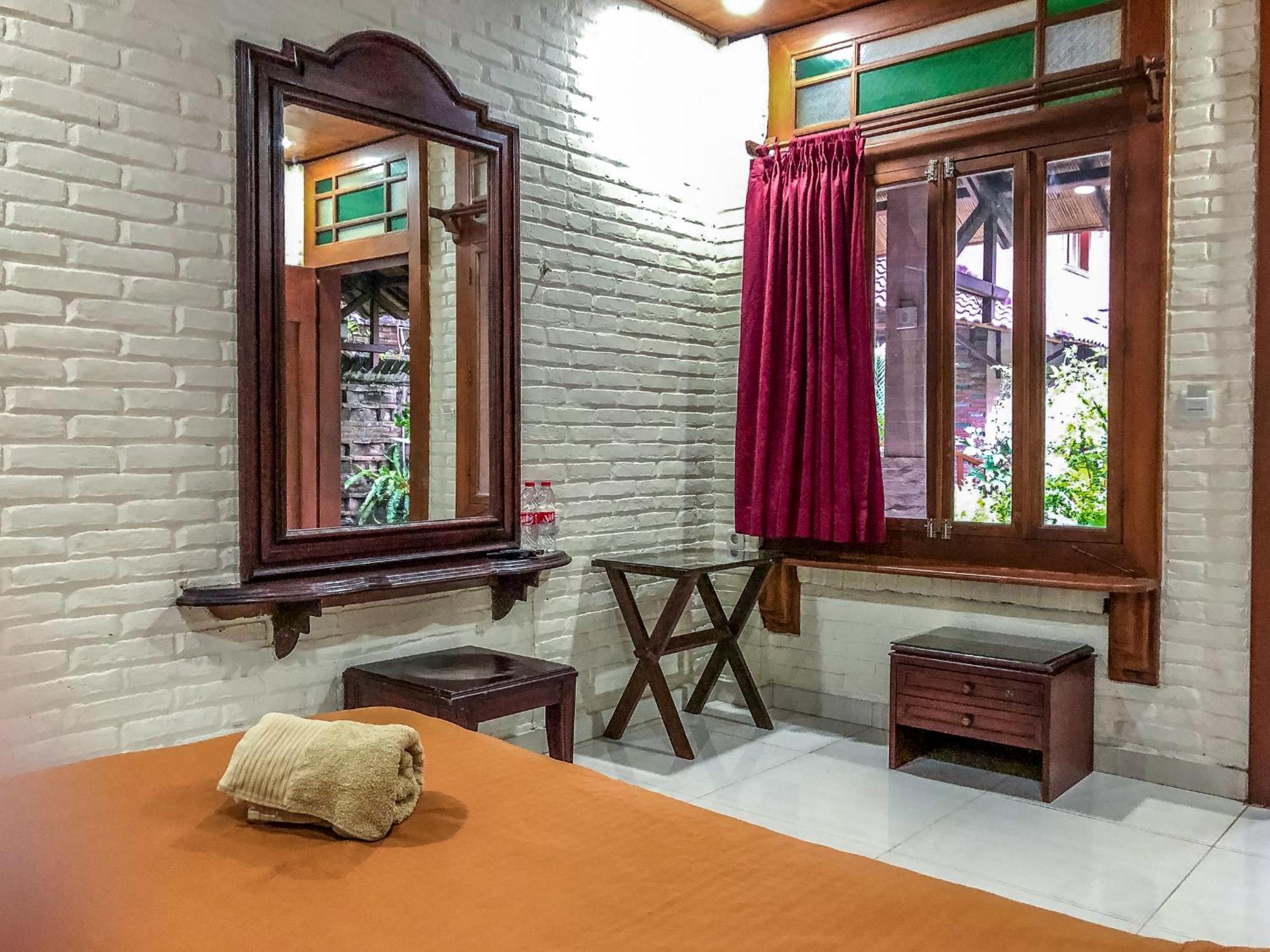Arys Garden Hotel Yogyakarta Ngoại thất bức ảnh