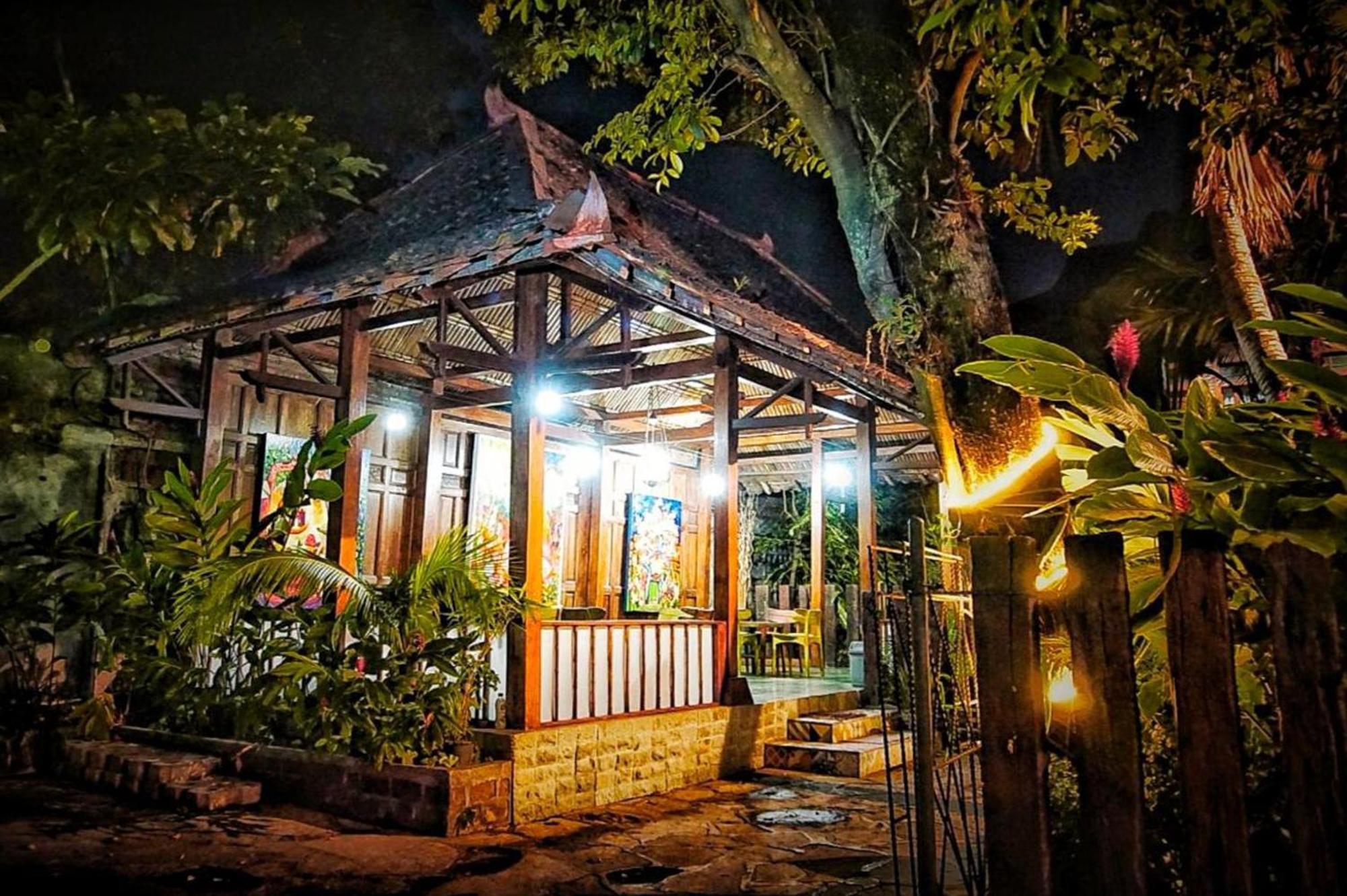 Arys Garden Hotel Yogyakarta Ngoại thất bức ảnh