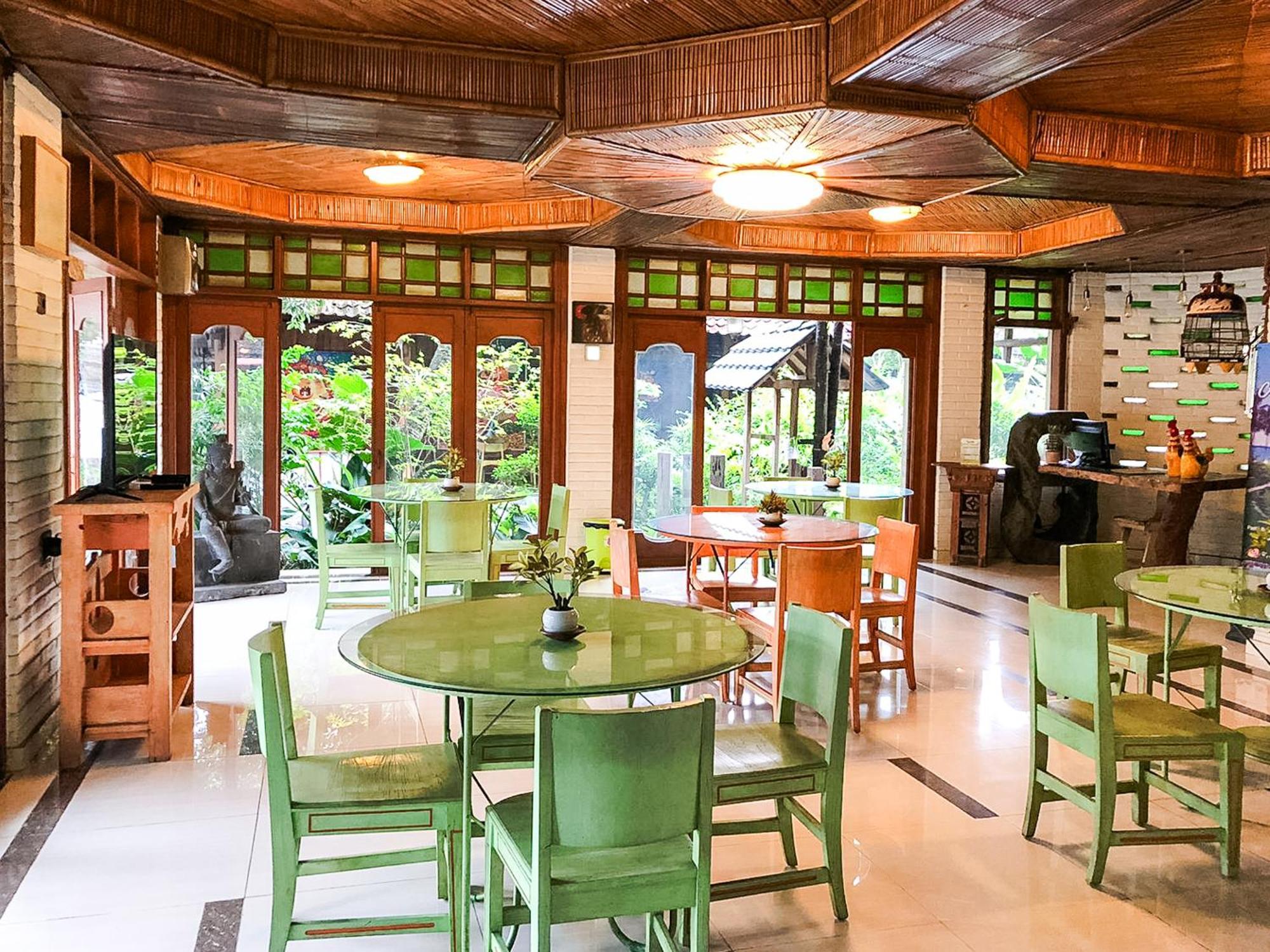 Arys Garden Hotel Yogyakarta Ngoại thất bức ảnh